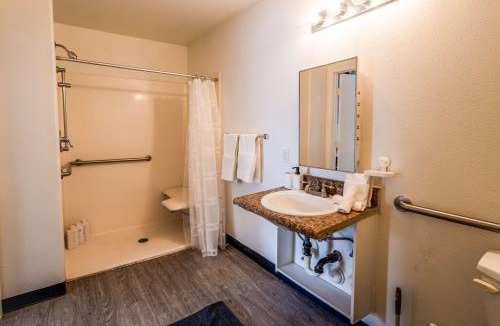 Tolleson Apartment | Tolleson Studio Cozy Retreat for 2 Guests