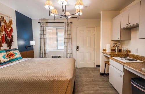 Tolleson Apartment | Tolleson Studio Cozy Retreat for 2 Guests