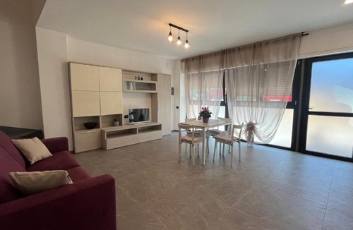 Saronno Apartment | Tolstoi 13