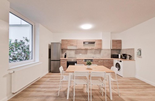 Friedrichstadt Apartment | Tolstov Apartments - City Apartment with 3 Rooms - 15 Min Messe DUS & 10 Min Old Town DUS