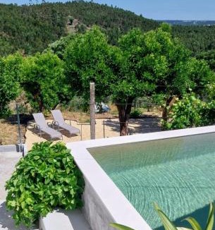 Tomar House | Tomar Stunning Views pool cottage