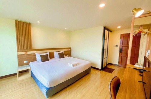 Uttaradit Hotel | Ton Thong Resort Hotel