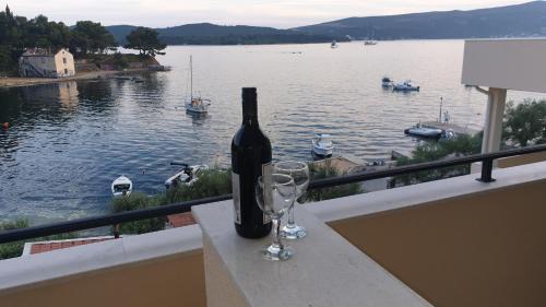 Tivat Apartment | Tondo