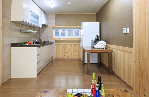 Mulgae House | Tongyeong Healing Pension