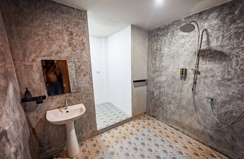 Ko Lanta Old Town House | Tonmai Suites
