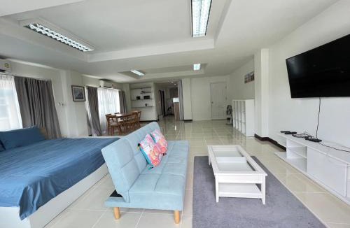 Phuket Apartment | TONY Central Stay