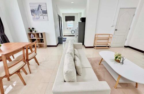 Phuket Apartment | TONY Central Stay