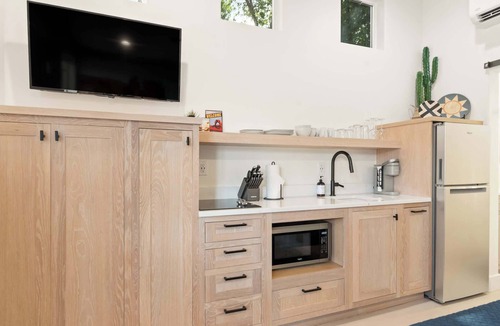 Moab House | Top 1% Moab Studio Hot Tub Downtown Walkable.