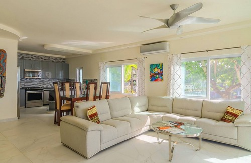 Cabarete Apartment | Top-Floor 3BD Beachfront Penthouse, Amazing Sea Views, Pool, Central Location!