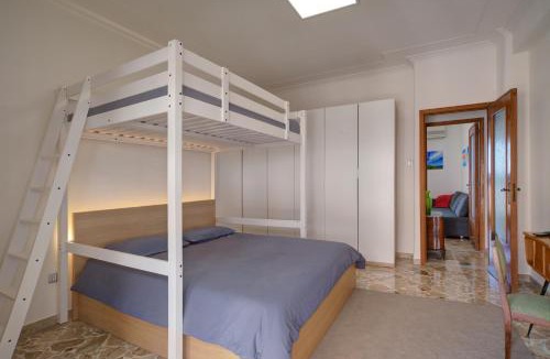Borgo-Sanzio Apartment | Top Floor Aparthotel Bentivoglio