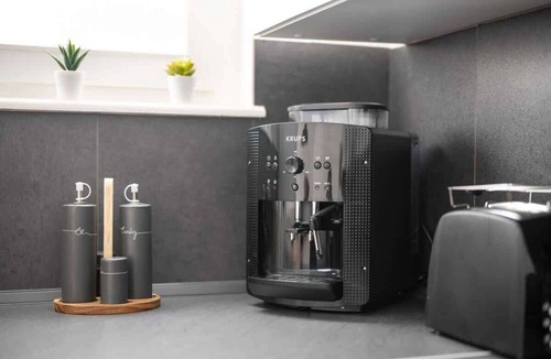 Kreuzviertel Apartment | Top floor apartment next to Marienplatz