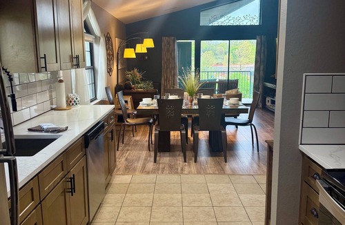 Branson Condo | Top-Floor Branson Condo w/Stunning Views & 2 King Beds