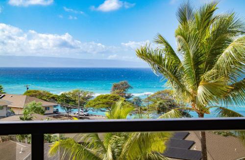 Kahana Villa | Top-floor corner unit across from the ocean at Kahana Villas (West Maui)
