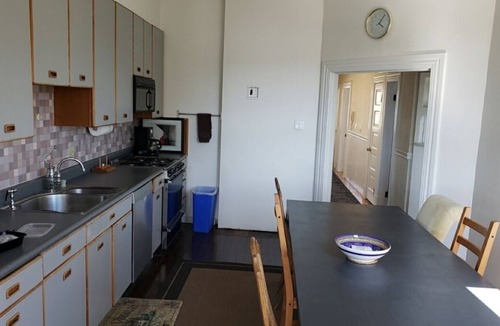 Cow Hollow Condo | *Top Floor Flat*Beautiful Views*Wonderful Location*