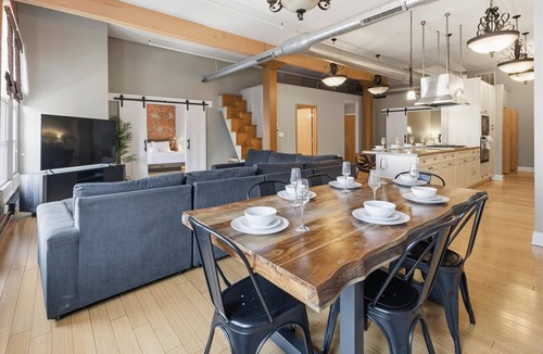 Wholesale District Condo | Top Floor Loft! 4 Bedrooms and 2,000 sq ft