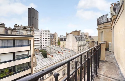 Notre-Dame-des-Champs Apartment | Top floor Saint Germain Terrace Apartmrent