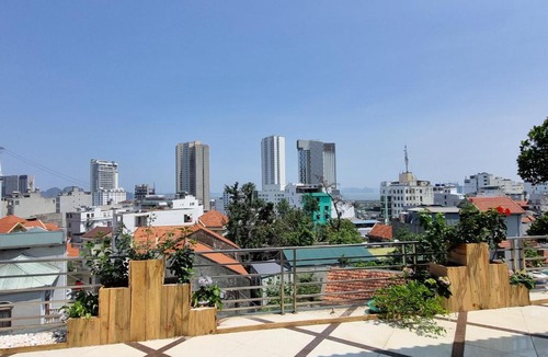 Bai Chay Hotel | Top Hill Halong Homestay