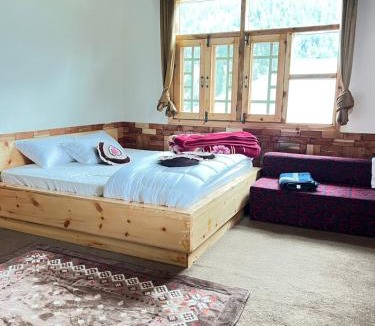 Naltar Valley Hotel | Top Hill Resort