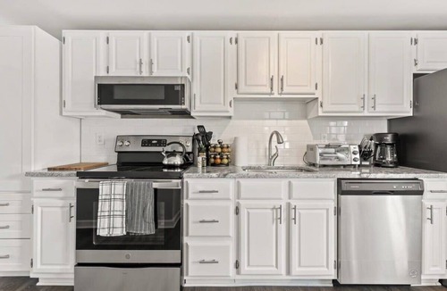Rye Apartment | Top Level Unit | Ocean Views | "The Sunrise Deck"