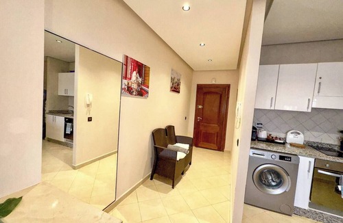 Hivernage Apartment | Top localisation, neuf, Piscine et une vue balcon