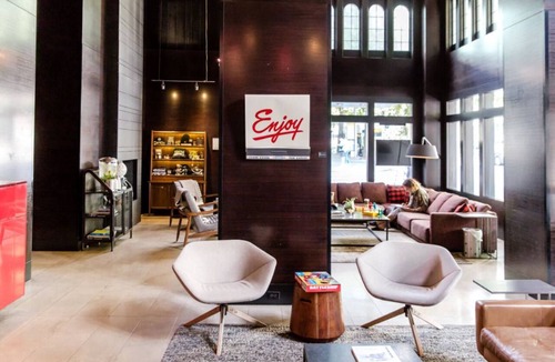 Belltown Apartment | Top Location, Curated Vinyl Collection & Views