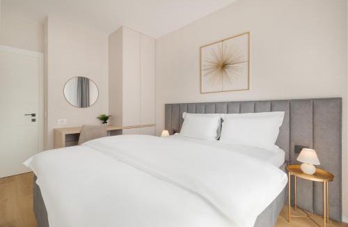 Oradea Apartment | Top luxury 2 BR apartment with Balcony and Parking