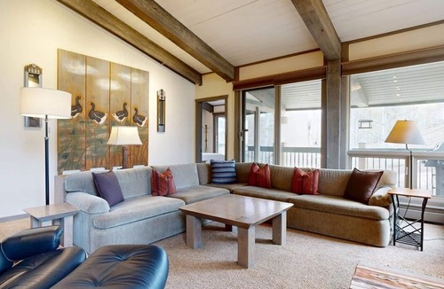 Snowmass Village Condo | Top of the Village~Ski-in/out~HT~Pool~Grill~Parking