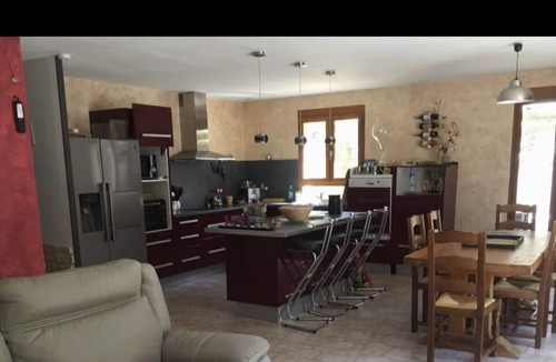 Cuges-les-Pins House | Top of Villa swimming pool/Jaccuzzi 6-8 pers. near Marseille Circuit Castellet