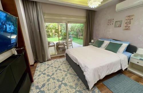 Sheikh Zayed City Apartment | Top rated 1 BR with private garden in Karma Sheikh Zayed - only families & single travelers