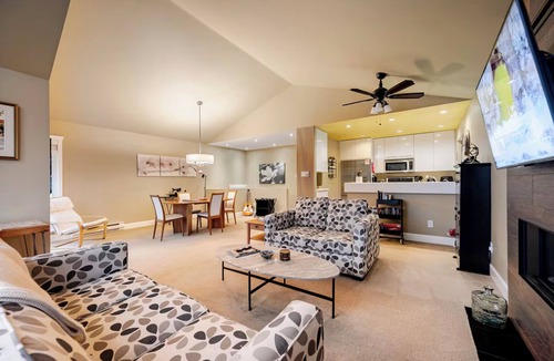 Upper Lonsdale House | Top-Rated 2BR Mountain View Suite — Modern, Quiet Escape Near Nature & City