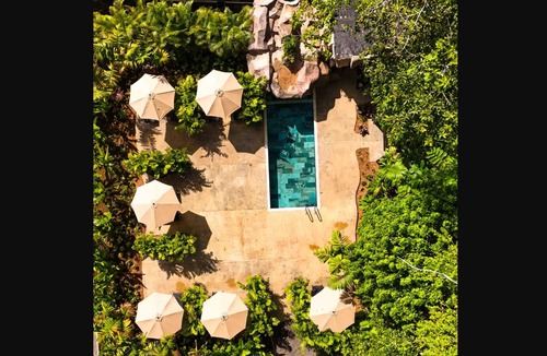 Monterrey Cabin | Top Rated Romantic Arenal Cabin – Couples’ Hot Tub Getaway & Pool
