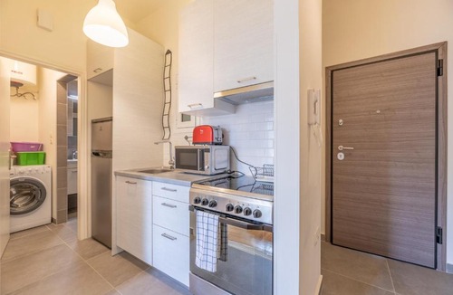 Kinosargous Apartment | Top sightseeing 3rd floor studio on a paved road!