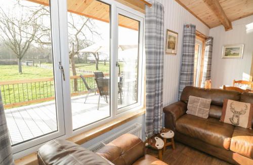 Grimley House | Top Style Orchard