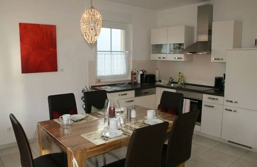 Staaken House | Top vacation home with 3 separate apartments, 10 to max. 16 pers. (surcharge from 11.p.)
