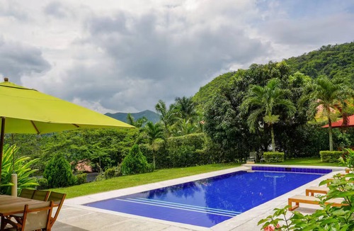 Apulo Condo | TopSpot® en las Colinas de Entrepuentes-Apulo!