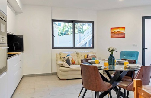 Imaculado Coracao de Maria Apartment | Tornos - Spacious two-bedroom apartment