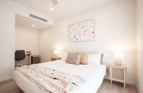 Torquay House | Torquay Haven Opposite Taylor Park 350m to Beach
