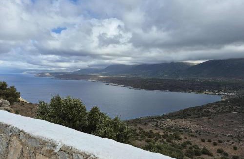 Omales Apartment | Torre Agetria