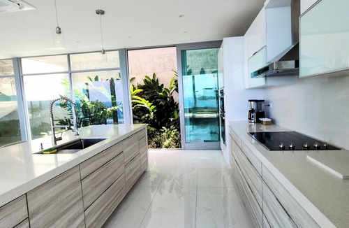 Coto House | Torremar Luxury Villa: A Luxurious Coastal Escape for Adults