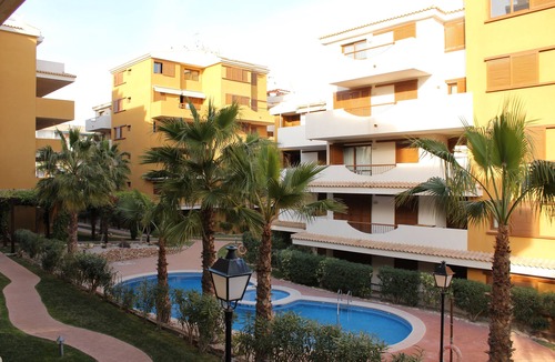 Punta Prima Apartment | Torrevieja punta Prima.2 bedrooms.2 bathrooms. Large terrace overlooking the golf course.for 4pers.
