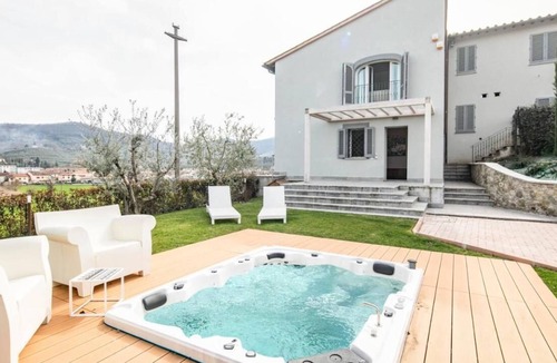 Quarrata Villa | Torrigiani apartments