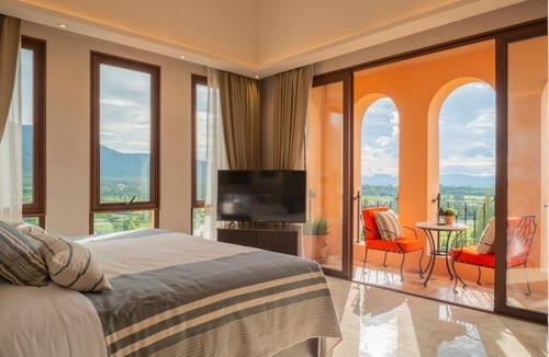 Pong Ta Long Hotel | Toscana Valley Castello Della Valle