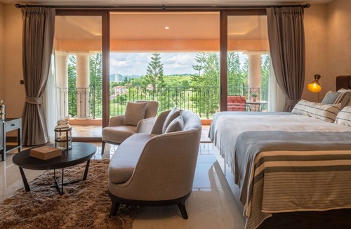 Pong Ta Long Hotel | Toscana Valley Castello Della Valle