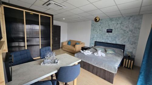 Moreni Apartment | Totall Panoramic Studio