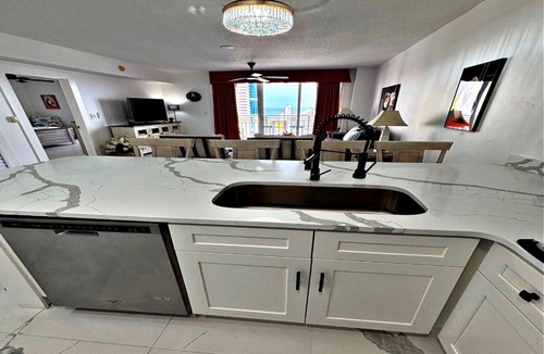 Daytona Beach Apartment | Totally Updated 1 BR Deluxe Jacuzzi Suite - Wyndham Ocean Walk 2429 - Vacation in Resort luxury