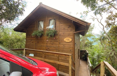 Fabricio Ski Chalet | Toucans' Home Chalet - A Romantic Chalet in Santo Amaro da Imperatriz
