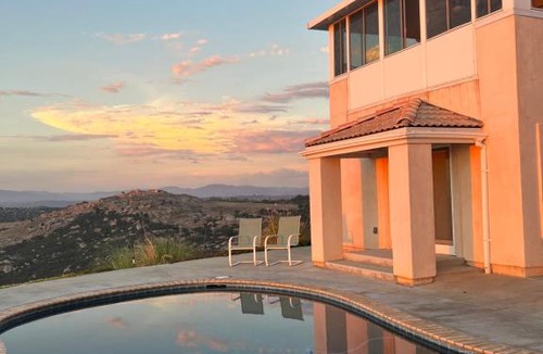 Ramona House | Touch The Sky