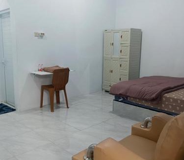 Singaraja Hostel | Touchsmart