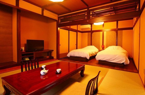 Tsukioka Onsen Hotel | Toueikan