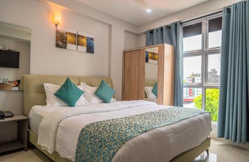 Male House | Tour Inn